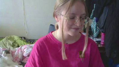 EasterRusser live cam on Cam4