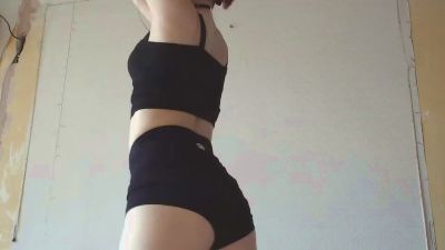 EasterRusser live cam on Cam4