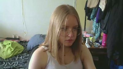 EasterRusser live cam on Cam4