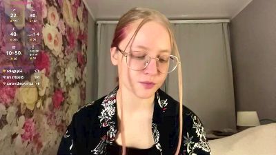 EasterRusser live cam on Cam4