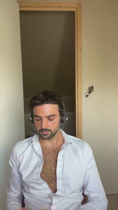 Eauminerale live cam on Cam4