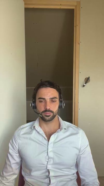 Eauminerale live cam on Cam4