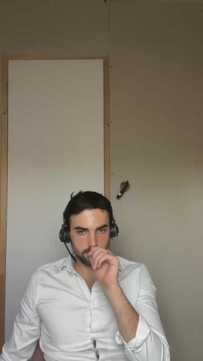 Eauminerale live cam on Cam4