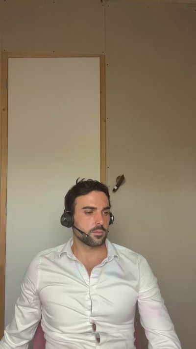 Eauminerale live cam on Cam4