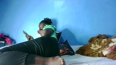 Ebon_fantasy live cam on Cam4