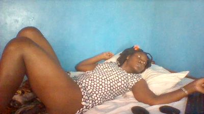 Ebon_fantasy live cam on Cam4