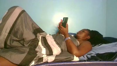 Ebon_fantasy live cam on Cam4
