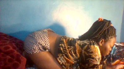 Ebon_fantasy live cam on Cam4