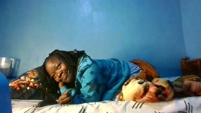 Ebon_fantasy live cam on Cam4