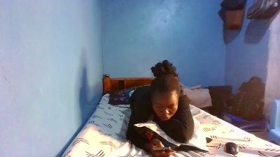 Ebon_fantasy live cam on Cam4