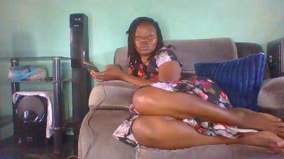Ebon_fantasy live cam on Cam4