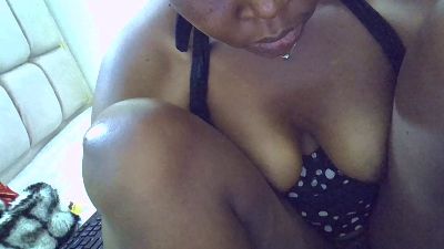 Ebony_Maya live cam on Cam4