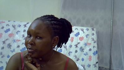 Ebony_Maya live cam on Cam4