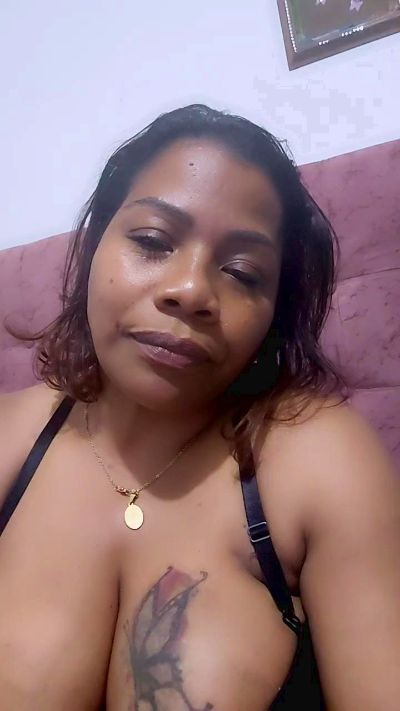 Ebony_sezy live cam on Cam4