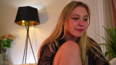 EdaBadder live cam on Cam4