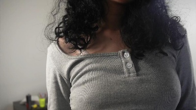 EdaPapai live cam on Cam4