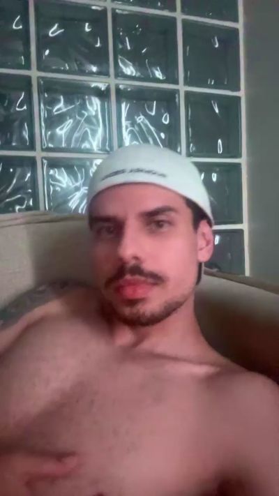 Edgarferraz live cam on Cam4
