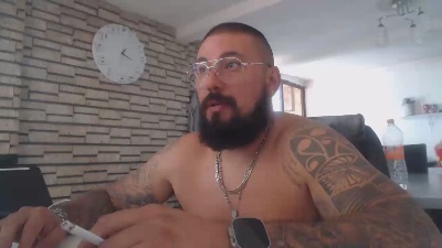 Edgarram83 live cam on Cam4
