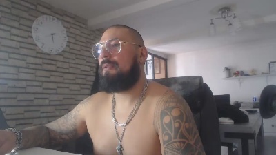Edgarram83 live cam on Cam4