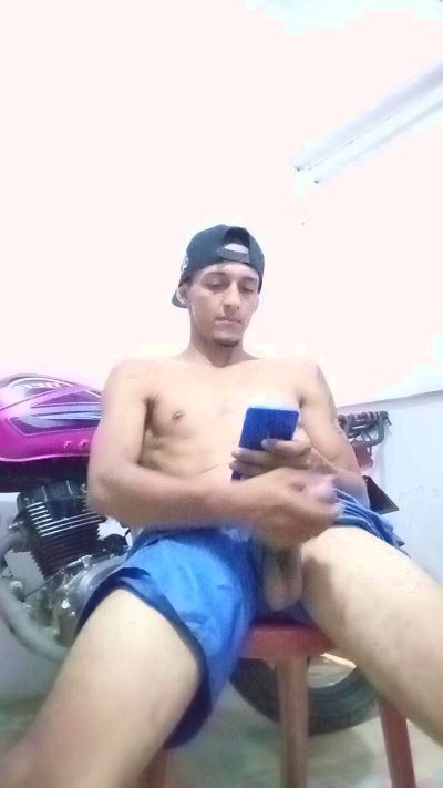 Edi1923 live cam on Cam4