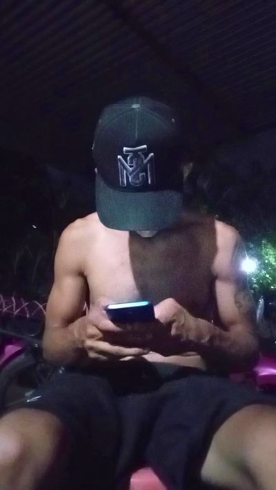 Edi1923 live cam on Cam4
