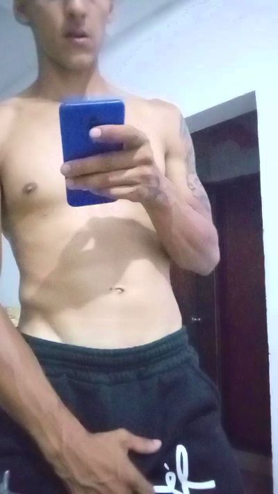 Edi1923 live cam on Cam4