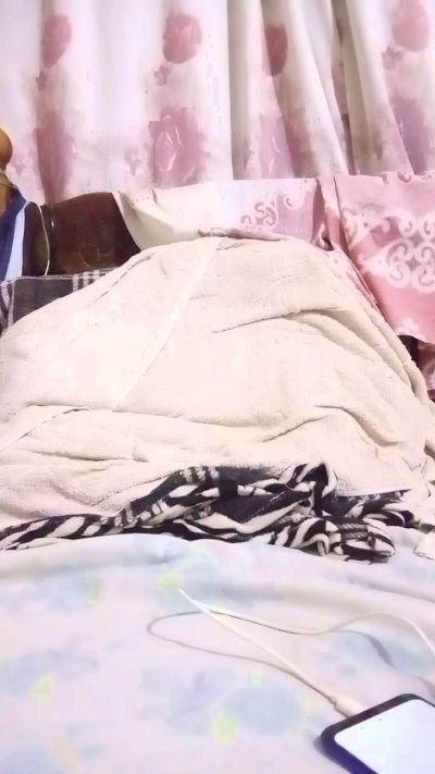 Edi1923 live cam on Cam4