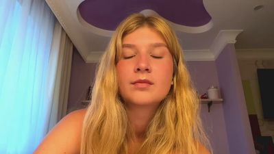 EdieBoccio live cam on Cam4