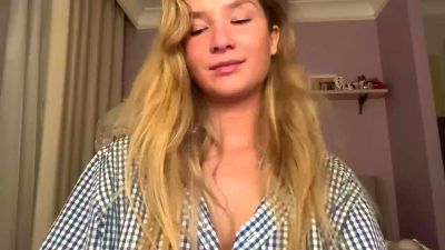 EdieBoccio live cam on Cam4