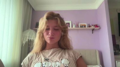 EdieBoccio live cam on Cam4