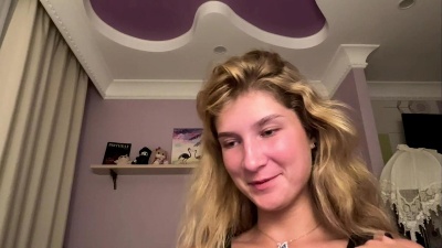EdieBoccio live cam on Cam4