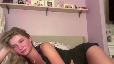 EdieBoccio live cam on Cam4
