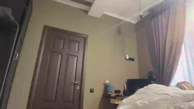 EdieSahu live cam on Cam4