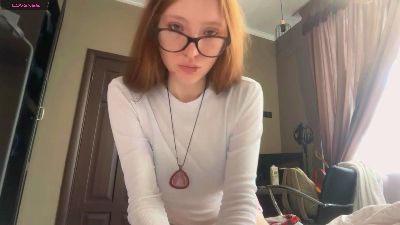 EdieSahu live cam on Cam4