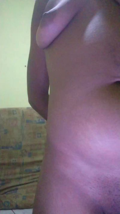 Edisafadinha live cam on Cam4