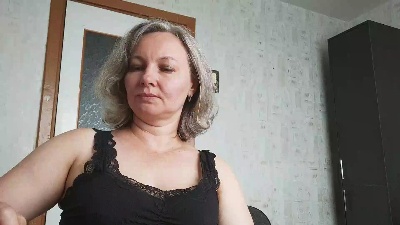 EdithManning live cam on Cam4