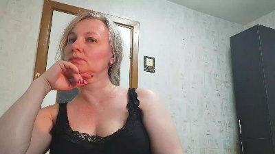 EdithManning live cam on Cam4