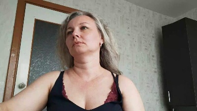 EdithManning live cam on Cam4