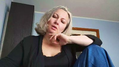 EdithManning live cam on Cam4