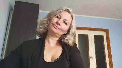 EdithManning live cam on Cam4