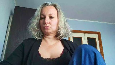 EdithManning live cam on Cam4