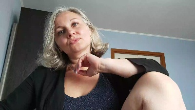 EdithManning live cam on Cam4