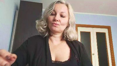 EdithManning live cam on Cam4