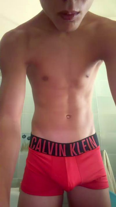 Edoard000 live cam on Cam4