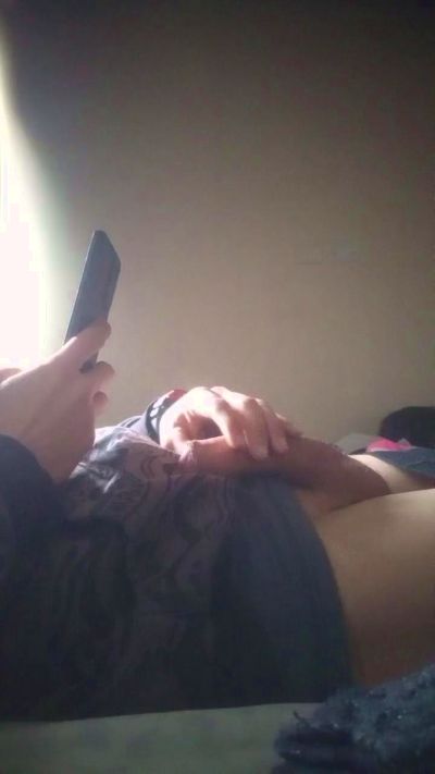 Eduardo12322 live cam on Cam4
