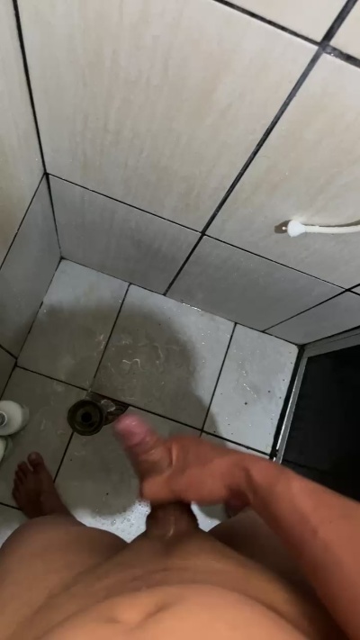 Eduardo192809 live cam on Cam4
