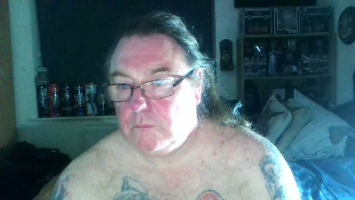 Edwardf69 live cam on Cam4