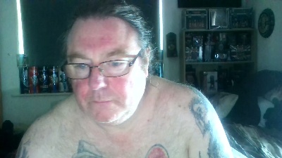 Edwardf69 live cam on Cam4