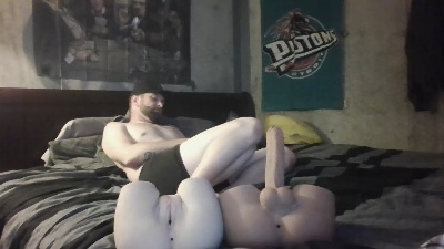 Edwardlong live cam on Cam4