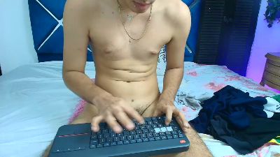 EdwinBoys live cam on Cam4